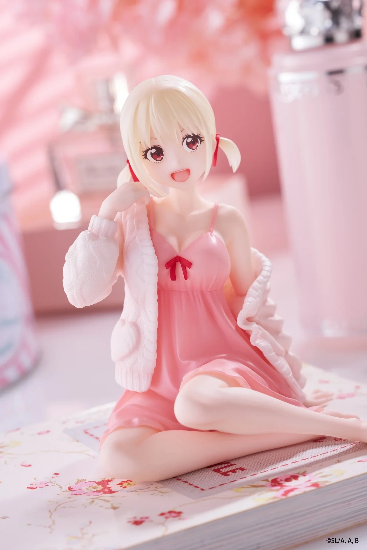 Chisato Nishikigi: Roomwear Ver. | Desktop Cute Figure - Image 13